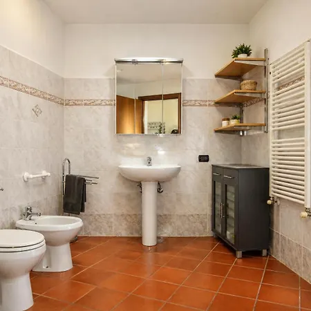 Shila House Luino